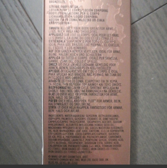 MAC Limited Edition Bronzer Strobe Body Lotio - Picture 4 of 4